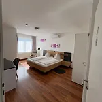 Fuerstenhof Affittacamere 3*